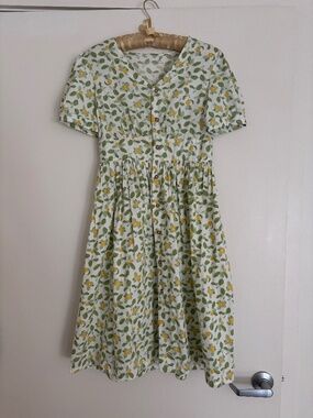 Hand-sewn vintage-style green lemon print cotton midi dress